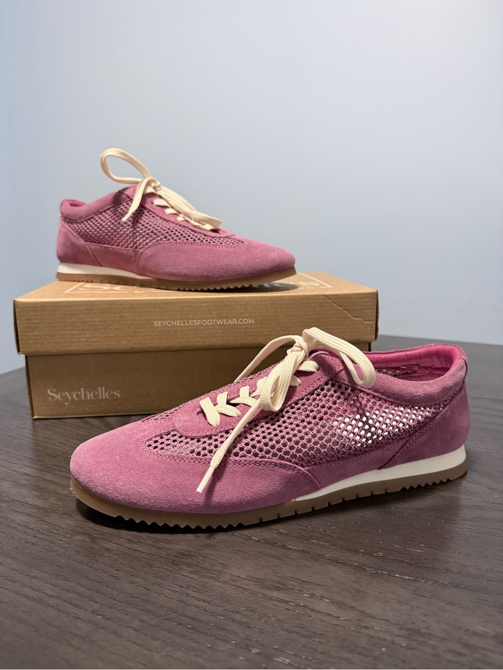 Seychelles Naples Sneakers Women’s 9 Mauve Pink Suede Mesh Lace Up Shoes NWB